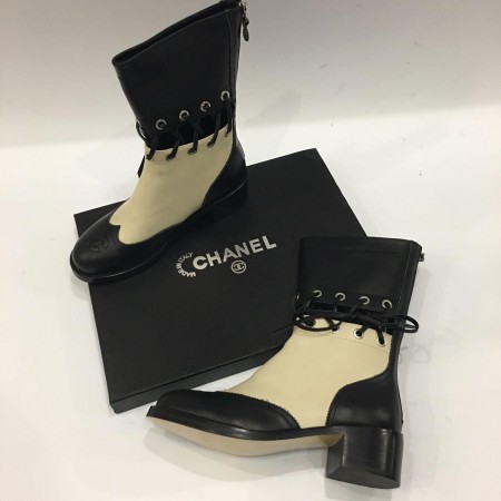 Эксклюзивная брендовая модель Женские осенние брендовые кожаные сапоги Chanel BlackWhite