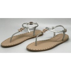 Женские брендовые кожаные сандалии Chanel Cruise серебристые на плоской подошве