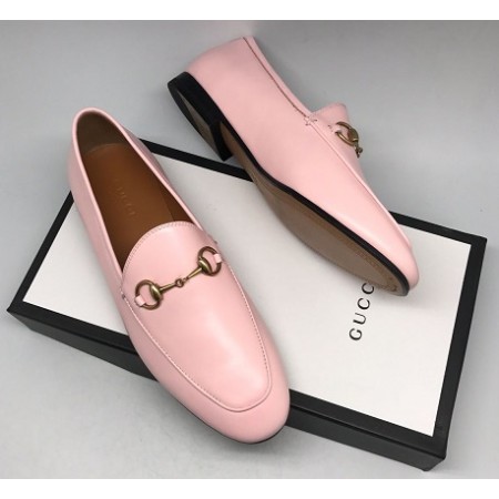 Эксклюзивная брендовая модель Женские летние кожаные лоферы Gucci розовые