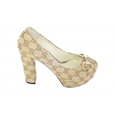 Женские летние туфли Gucci бежевые