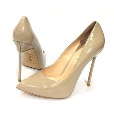 Женские бежевые лаковые туфли лодочки Casadei