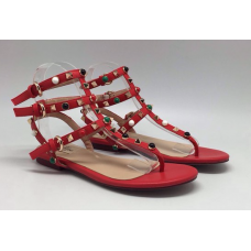 Женские кожаные сандалии Valentino Garavani Rockstud красные