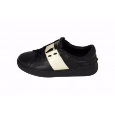 Женские кожаные кроссовки Valentino Garavani Rockstud черные с белым 