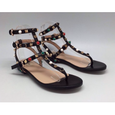 Женские кожаные сандалии Valentino Garavani Rockstud черные