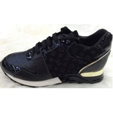 Женские черные кроссовки Louis Vuitton RunAway Black