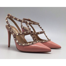 Женские лаковые туфли Valentino Garavani Rockstud розовые